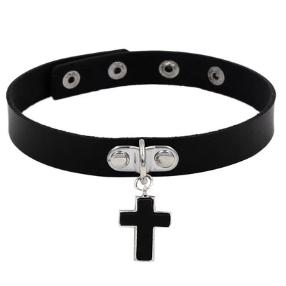 New Gothic Punk Leather Choker Necklace for Women Teens Girls Rivet Heart Cross Collar Necklace Rock Fashion Jewelry Gifts